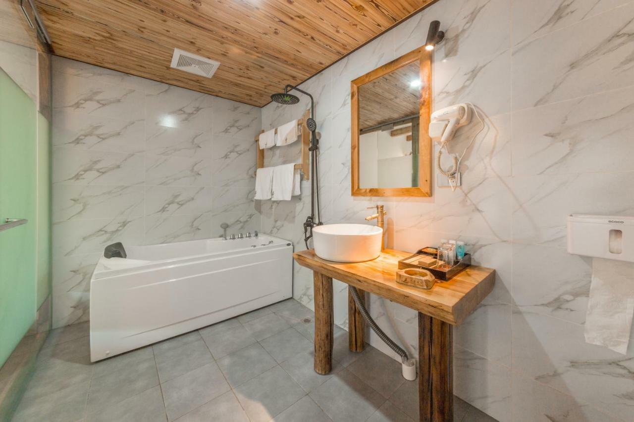 Swallow Nest Guesthouse Kunming Bagian luar foto